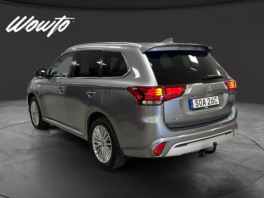 Bild 5 av Mitsubishi Outlander PHEV AWD Business X / Skinn / 360
