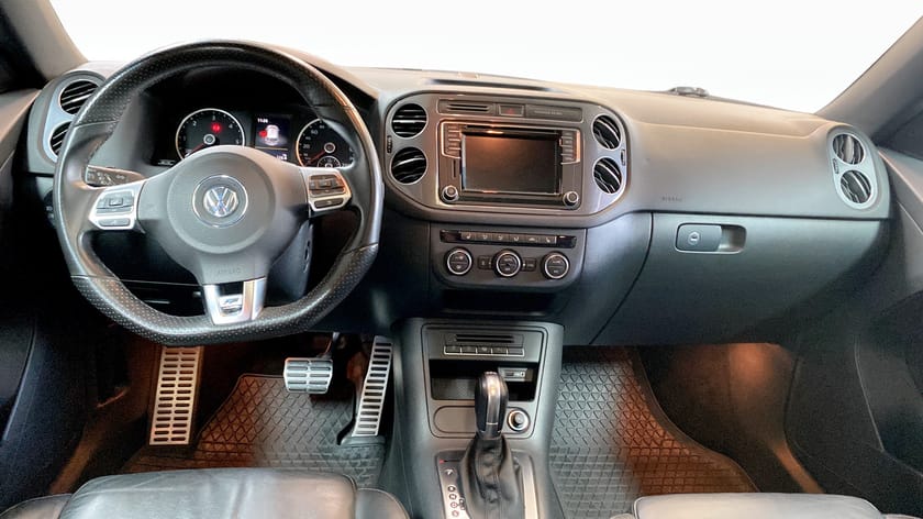Bild 2 av Volkswagen Tiguan 2.0 TDI R-Line Panorama/Skinn 19"