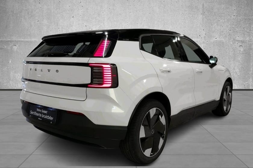 Bilde 4 av Volvo EX30 Twin Motor Performance Plus I 4x4 I Harman&Kardon I 19"