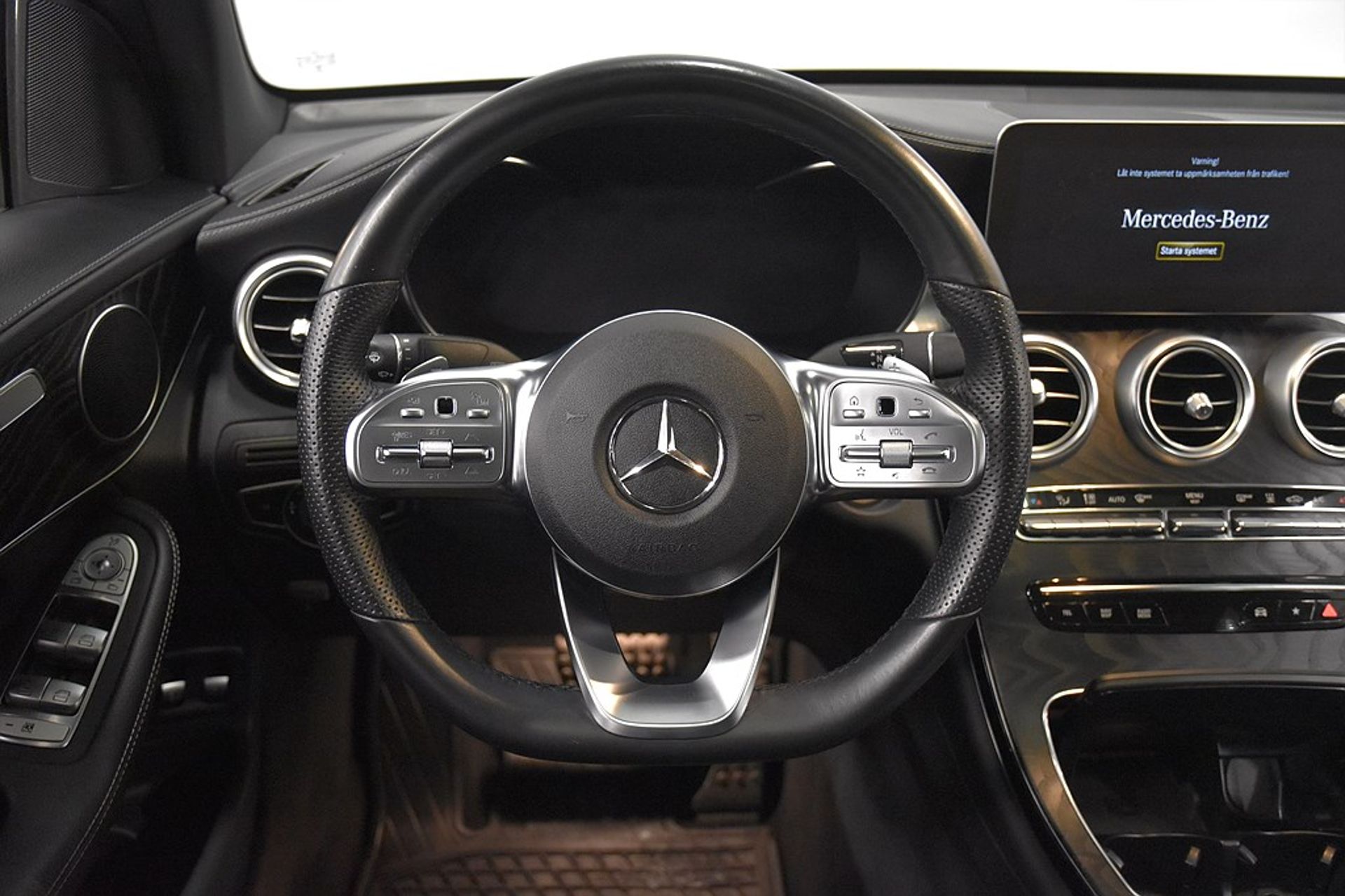 Mercedes-Benz GLC 2022, bild 2/10