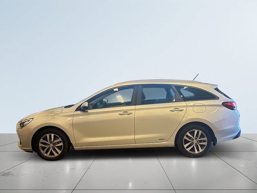 Bild 4 av Hyundai i30 Wagon 1.4 T-GDi/S&V-Däck/MoK/P-sens/Låg Skatt