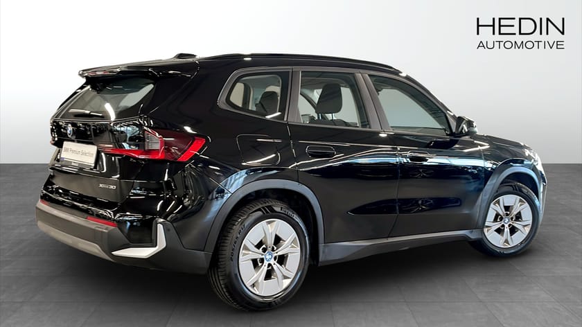 Bild 2 av BMW iX1 xDrive30 Drive30