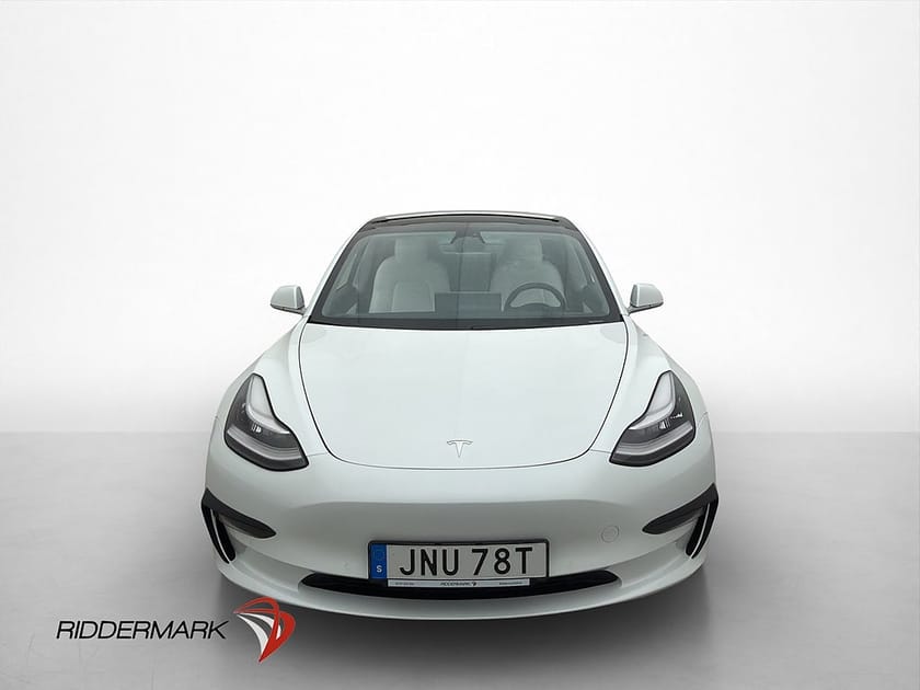 Bild 3 av Tesla Model 3 Long Range AWD Autopilot Ljus interiör