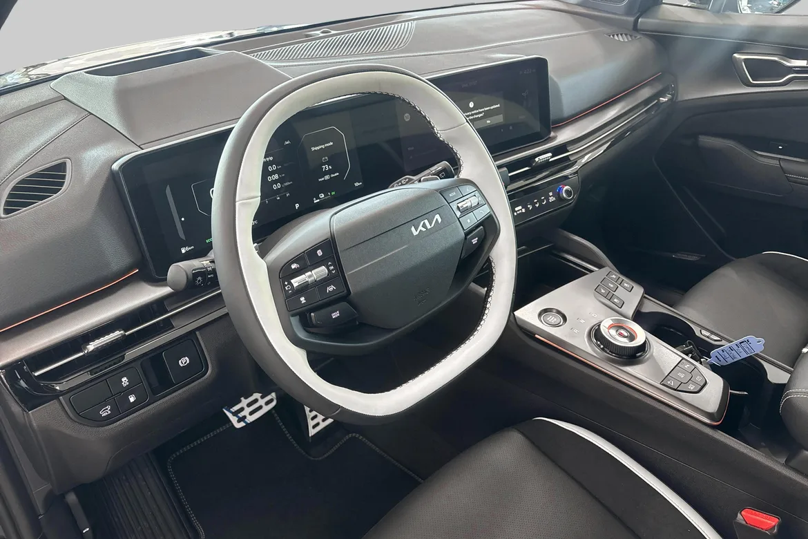 picture of a car