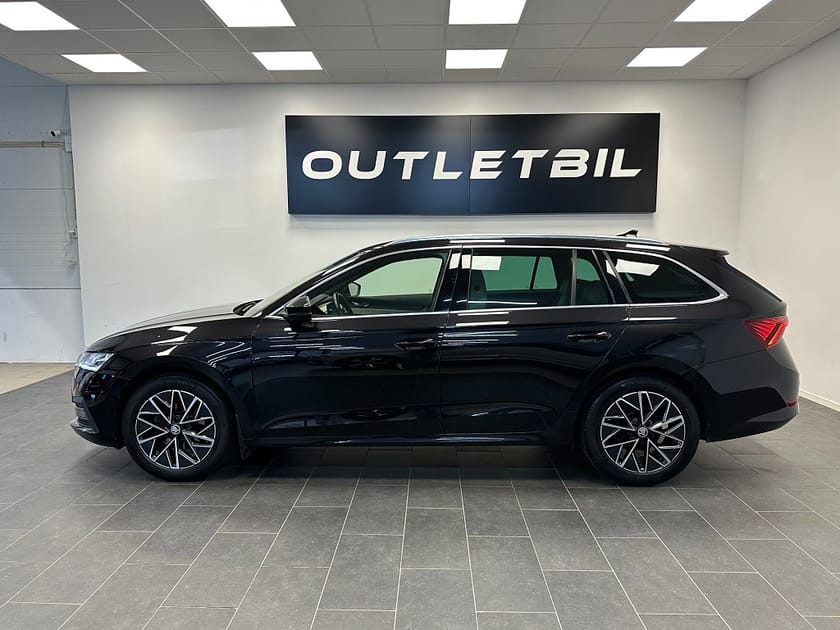 Bild 2 av Škoda Octavia Kombi Skoda 1.0 TSI e-TEC Style Värmare Dragkrok Carplay
