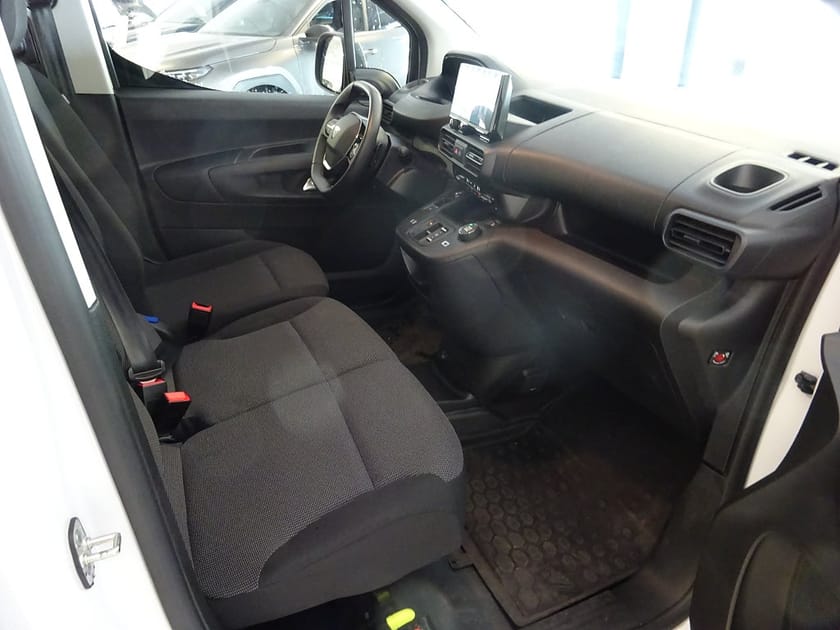 Bild 4 av Peugeot Partner PLUS L2 130hk 1.5 BlueHDi 130 4x4 EAT