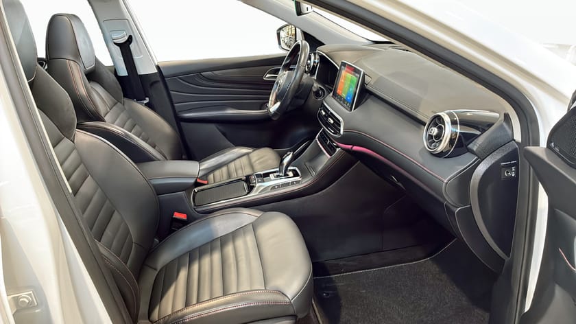 Bild 3 av MG EHS PHEV LUXURY PLUG-IN HYBRID