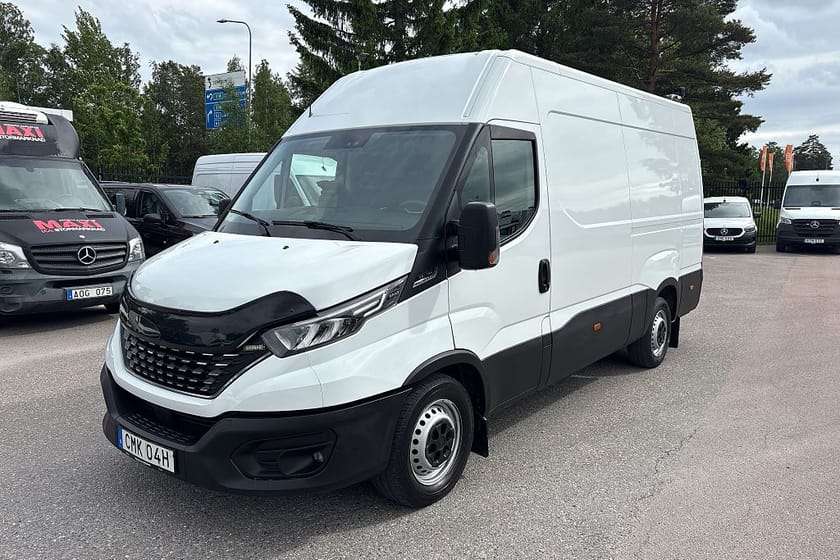 Bild 1 av Iveco Daily 35-140 Van 2.3 JTD Hi-Matic /Verkstadsinredd