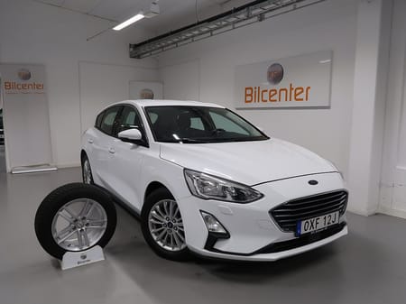 Ford Focus 1.0 Titanium V-Däck ingår Aut-CarPlay-AdaptivFH-Keyless