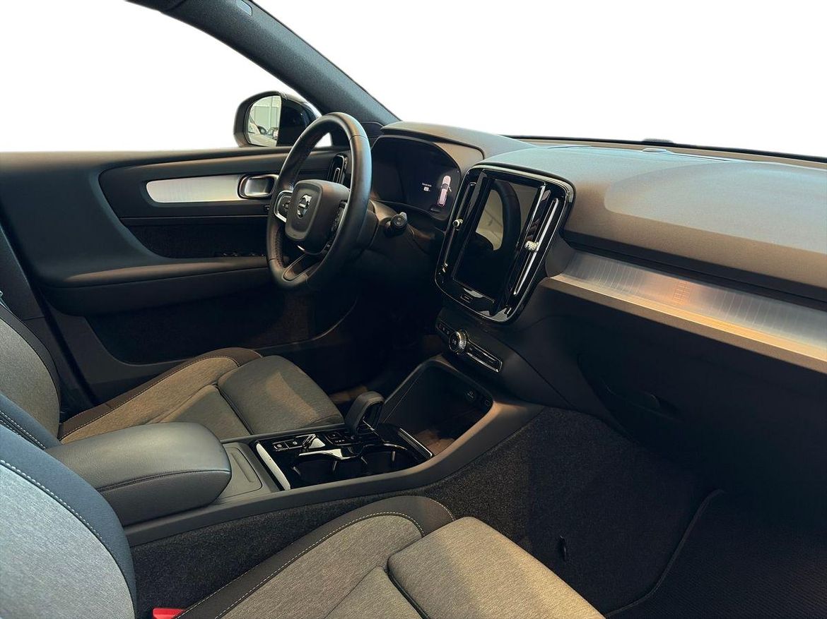 Volvo XC40 2025 - miniatyr 11