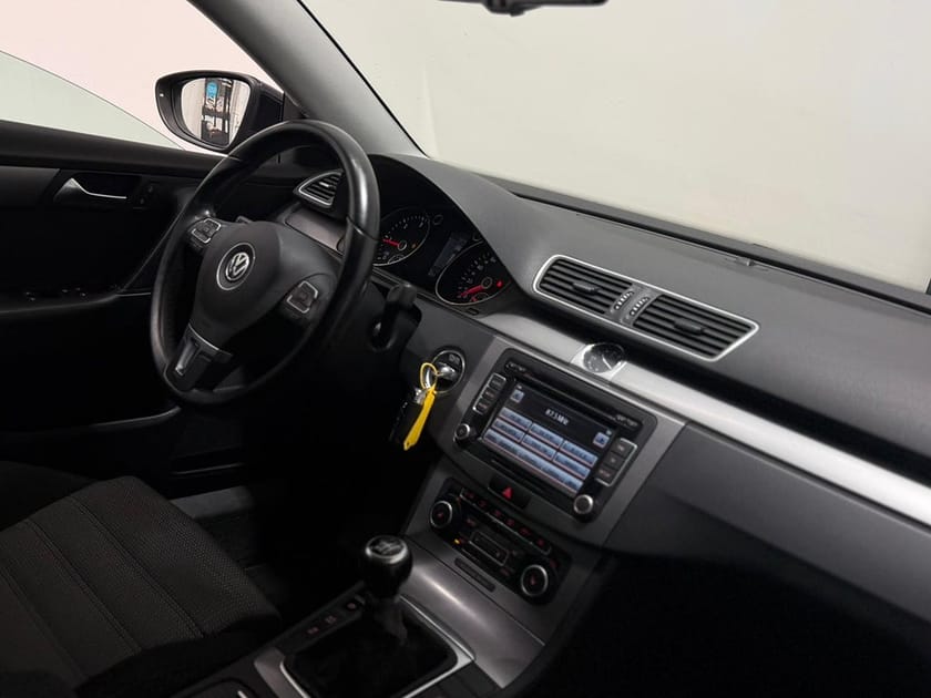 Bild 2 av Volkswagen Passat Variant 2.0 TDI DPF BMT Masters Euro 5