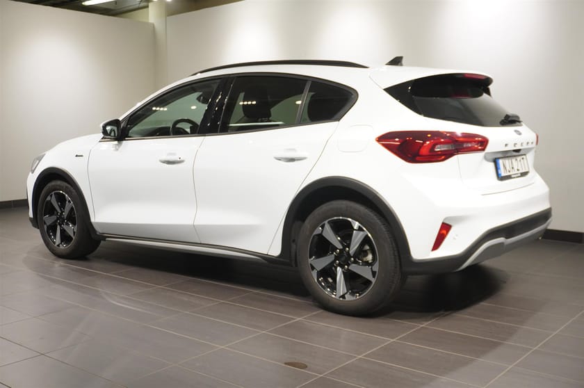 Bild 2 av Ford Focus Active 1.0 E85 B-Kamera CarPlay Navi Rattvärme