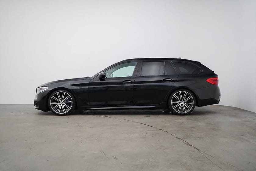 Bild 2 av BMW 540i xDrive M Performance Touring 540 / 360hk / SE SPEC / RÄNTEKAMPANJ