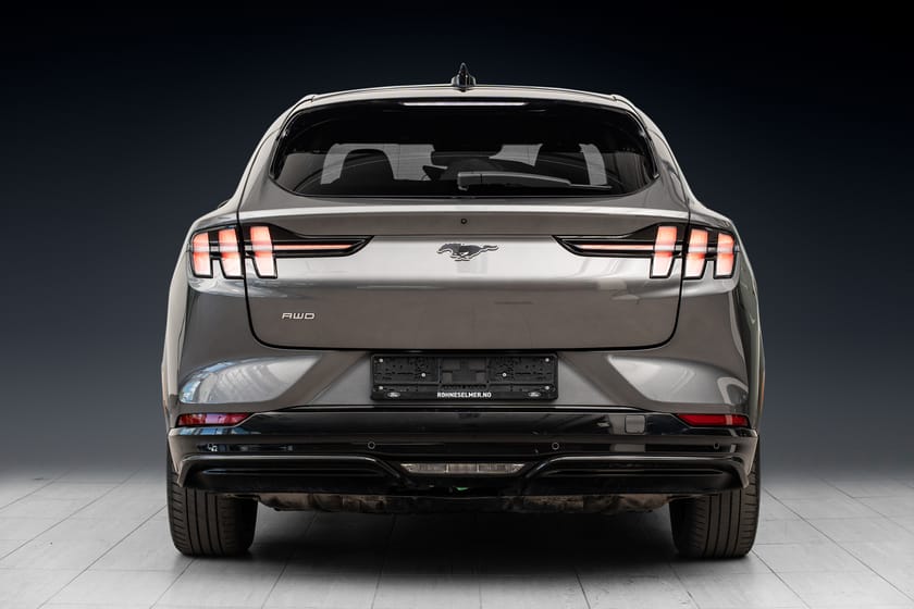 Bilde 4 av Ford Mustang Mach-E Long Range AWD 540 KM WLTP//PANORAMATAK//HENGERFESTE//NY I NORGE