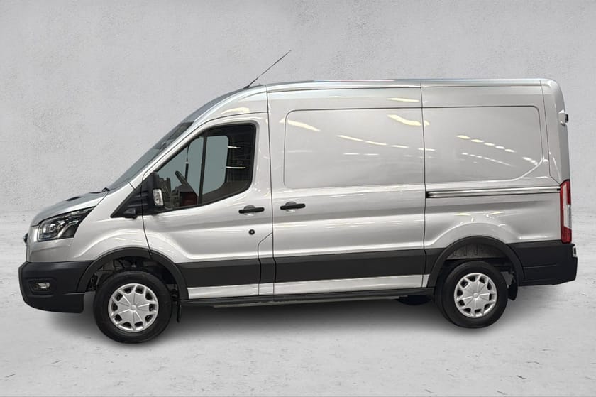 Bilde 2 av Ford E-Transit 425 350 68kWt 269hk L2H2 Trend/360kam/BiXenon/ProPower/++