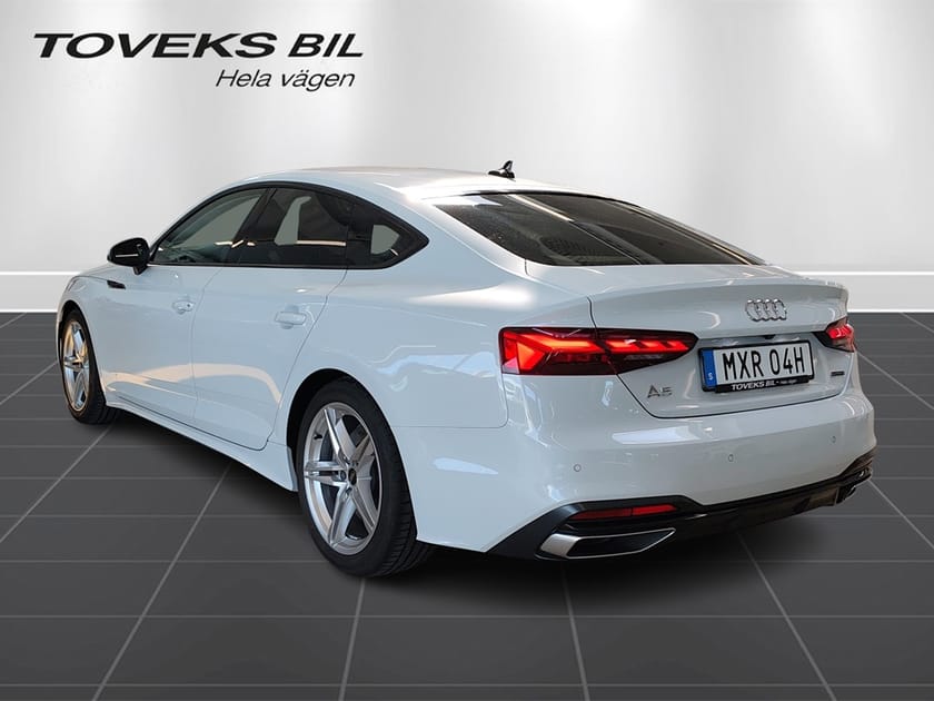 Bild 5 av Audi A5 Sportback 45 TFSI quattro 265 hk Q Drag|Värmare|Svart optik