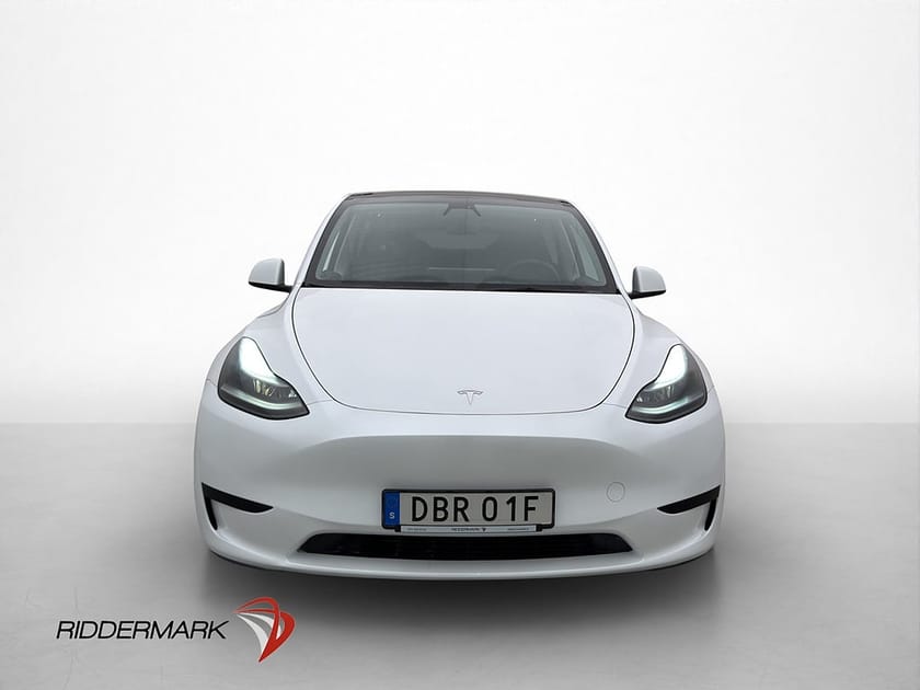 Bild 3 av Tesla Model Y Standard Range RWD MOMS En-Brukare Dragkrok
