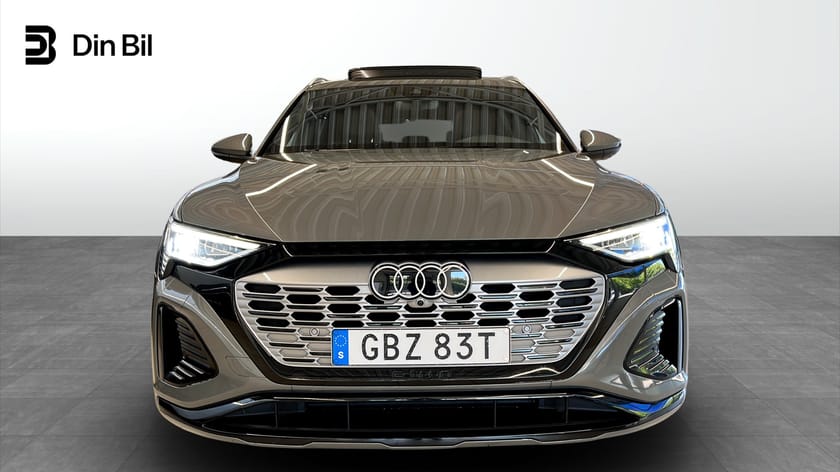 Bild 4 av Audi Q8 55 e-tron quattro S line 300 kW