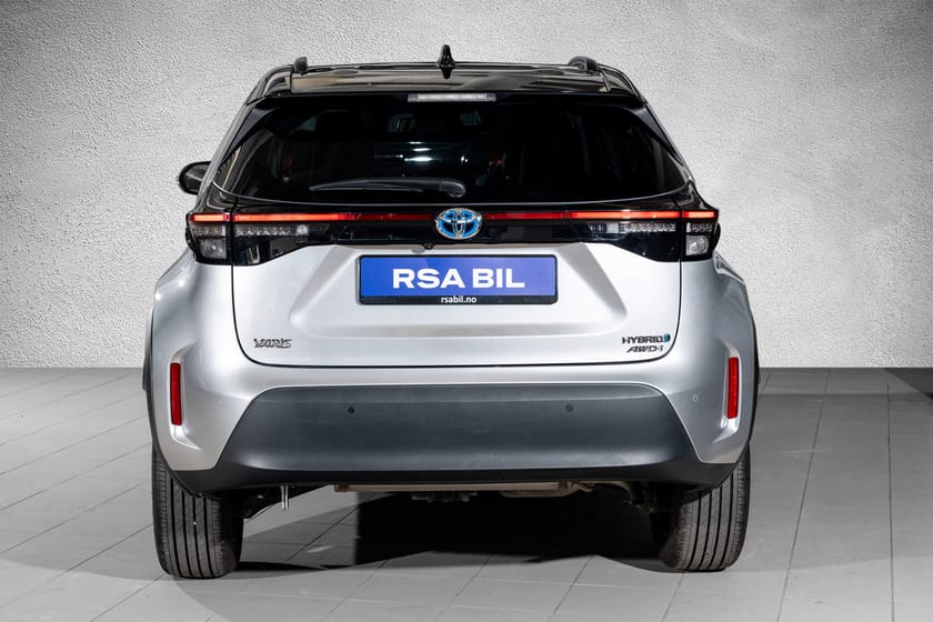 Bilde 4 av Toyota Yaris Cross Hybrid AWD-i 1,5 Premiere edt Bi-Tone. Topputgave !