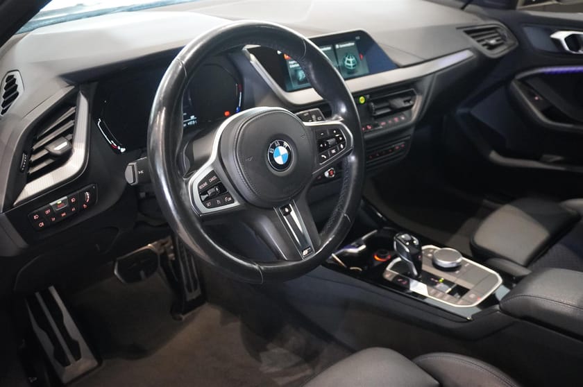 Bild 4 av BMW 118i 5dr M-Sport Automat Elstol Rattvärme