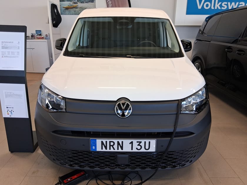 Bild 2 av Volkswagen Caddy Cargo HJULBAS: 2755 MM KHP  MOTOR: 2,0 L TD