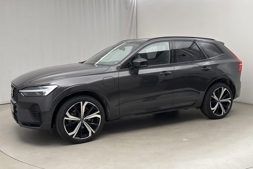 Bild 2 av Volvo XC60 T6 AWD Recharge 350hk Plus Dark Panorama H/K