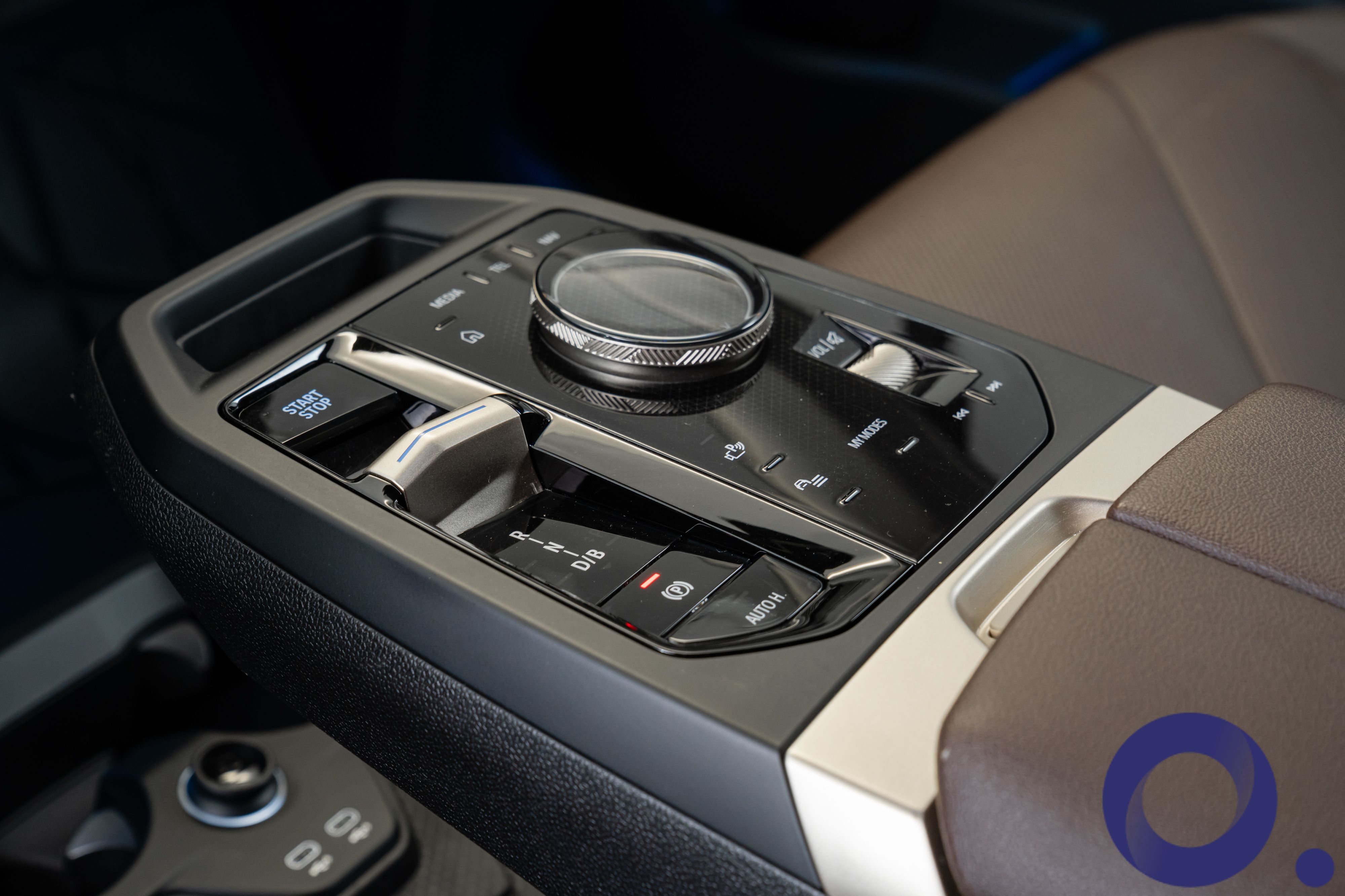 BMW iX xDrive40, 326ps, 2022