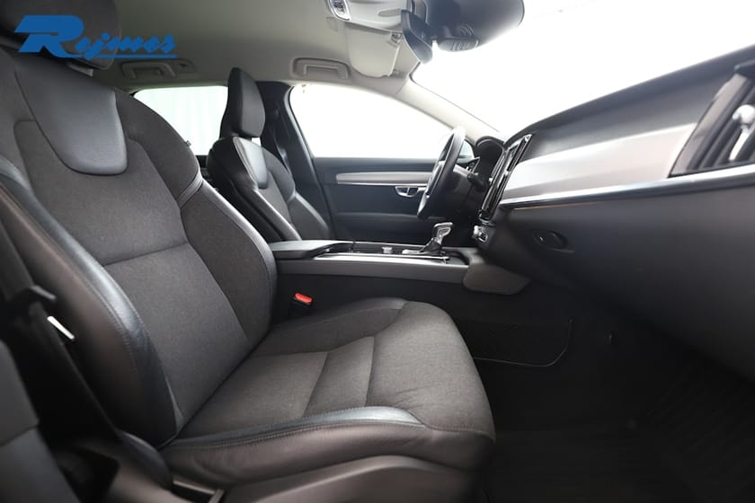 Bild 4 av Volvo V90 D4 AWD Momentum Advanced SE
