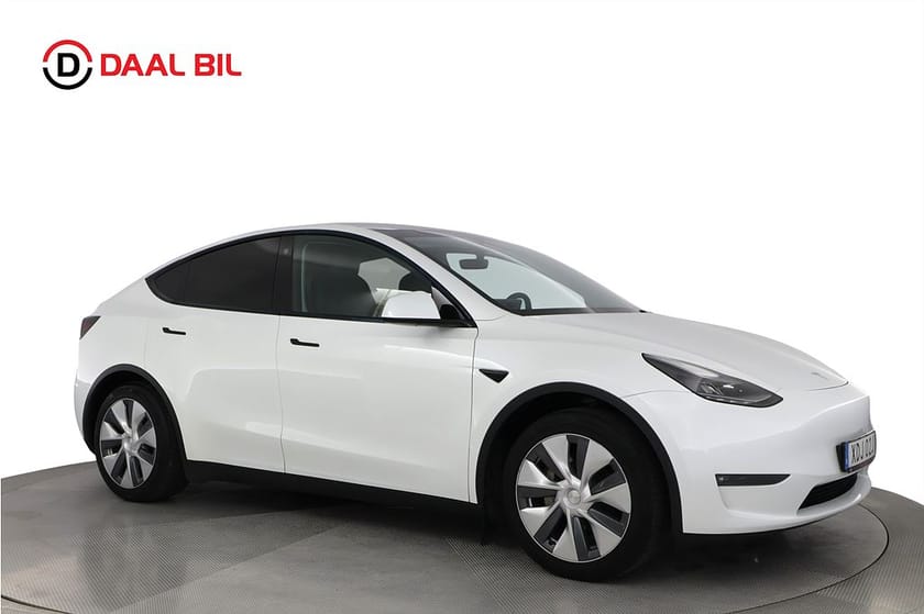 Bild 4 av Tesla Model Y Long Range AWD 77 kWh 514HK AUTOPILOT DRAG B-KAM PANO