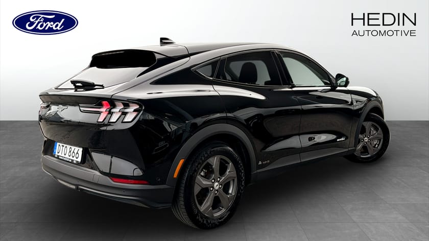 Bild 2 av Ford Mustang Mach-E Standard Range RWD, (70 KWH) 269 HK , 3,95% ränta