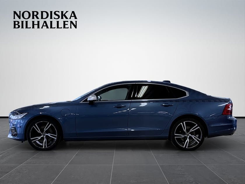 Bild 4 av Volvo S90 T8 Twin Engine AWD Geartronic R-Design Pro Nyservad