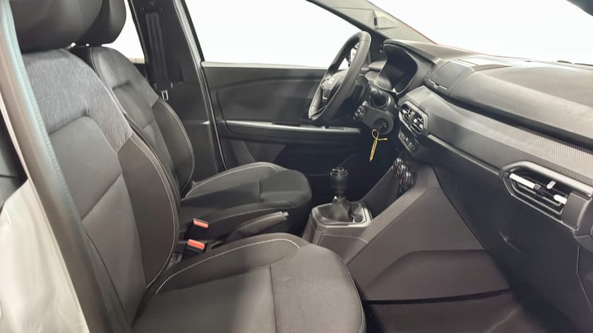 Bild 3 av Dacia Sandero ESSENTIAL TCE 100 PL 1.990kr/mån