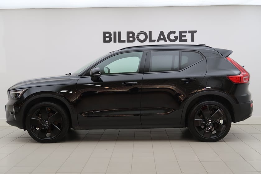 Bild 2 av Volvo EX40 Twin Motor Performance M Plus Black Edt