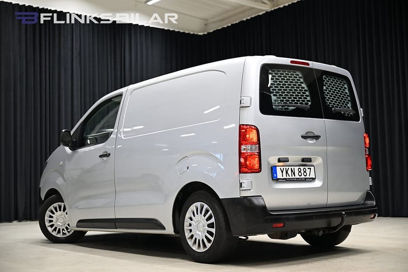 Bild 3 av Toyota Proace 1.6 D-4D 95HK Automat|Inredd|Drag|Lågmil|EnÄgare
