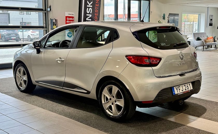 Bild 3 av Renault Clio 0.9 TCe 90hk Dynamique/Navi/Keyless/P-sensorer/Dragkrok