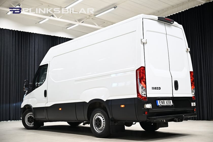 Bild 4 av Iveco Daily 35-140 Van 136HK Automat|LED|Drag|Värmare|Backkamera|3.5ton-drag