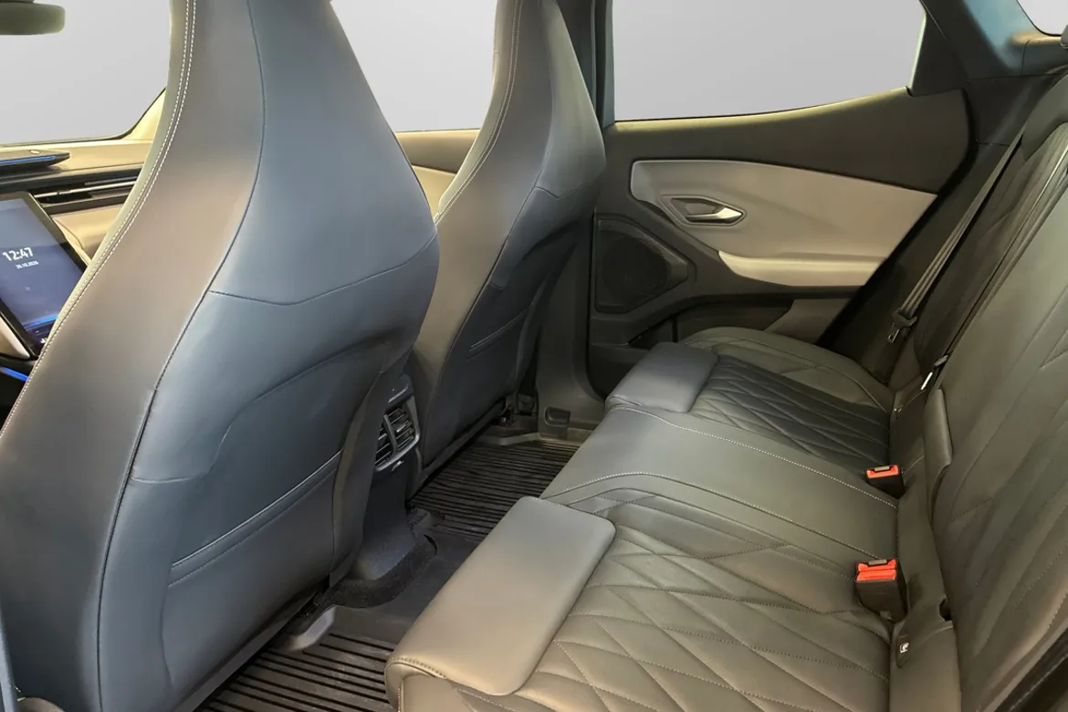 Ford Explorer EV Extended Range RWD