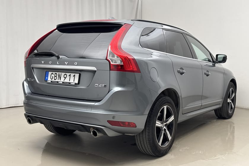 Bild 3 av Volvo XC60 D4 AWD 190hk Classic R-Design Pano Värmare