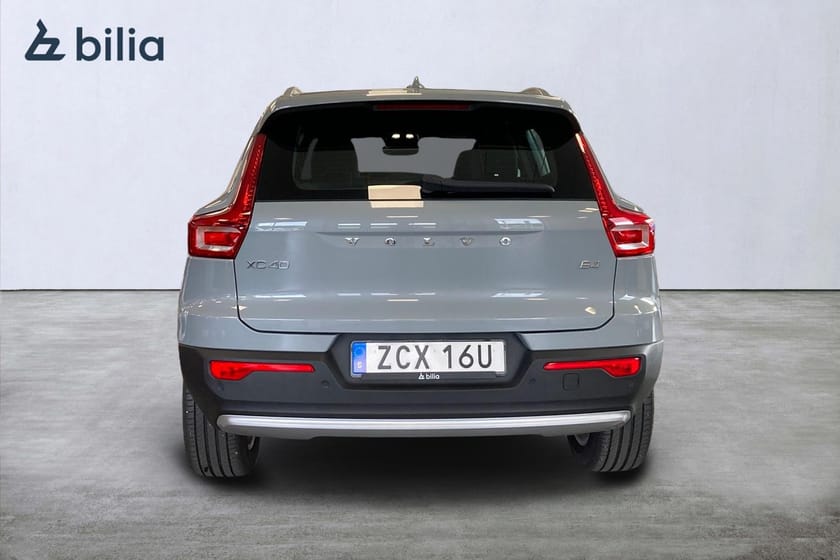 Bild 5 av Volvo XC40 B4 FWD Bensin Core | Navigation | Förarstöd