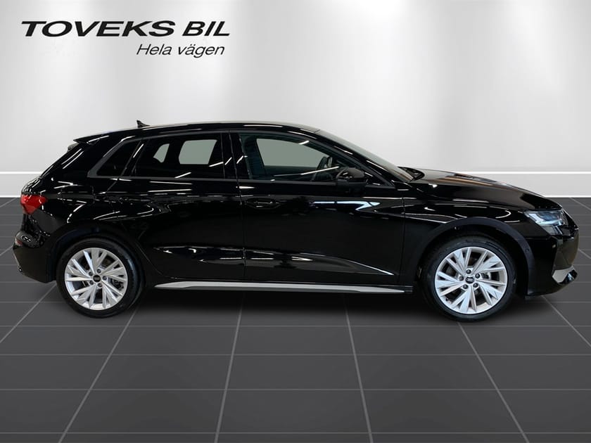 Bild 2 av Audi A3 Sportback 35 TFSI 150Hk Proline Advance/Tonade Rutor