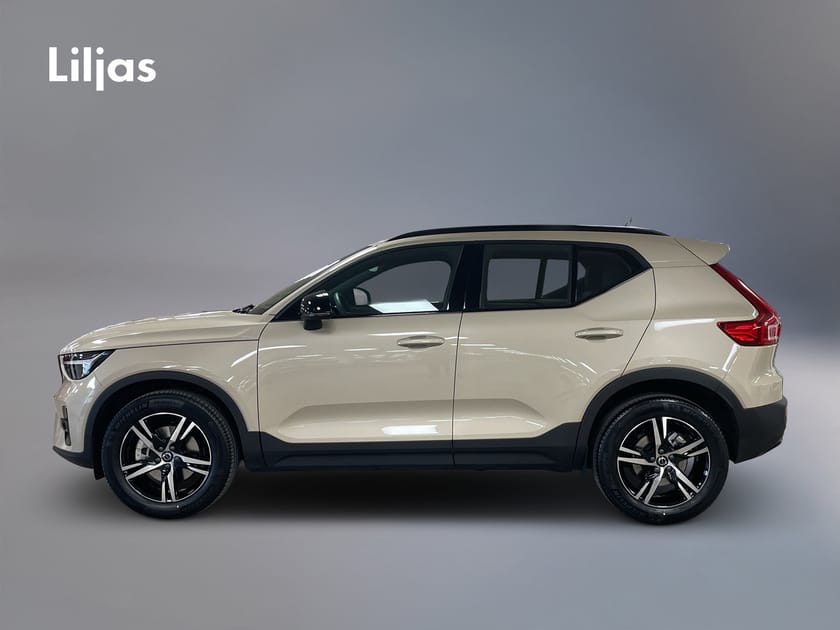 Bild 3 av Volvo XC40 B4 FWD Bensin Plus Dark//Adaptiv Farthållare//Kamera//