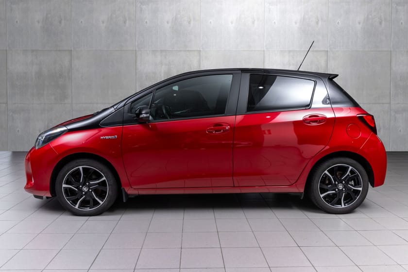 Bilde 3 av Toyota Yaris Hybrid 1,5 Active BiTone e-CVT