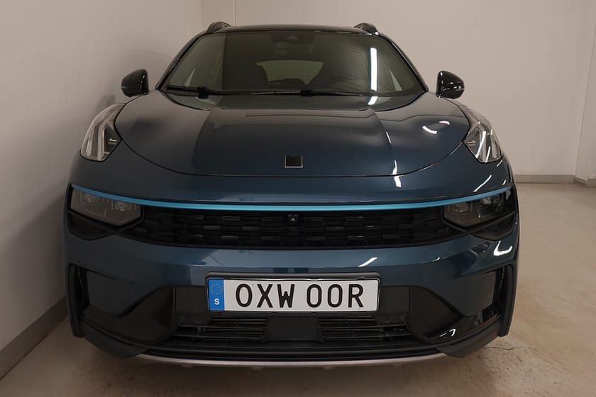 Bild 3 av Lynk & Co 01 PHEV DCT EMOMS Panorama Adap-F Ambient 360° Infinity