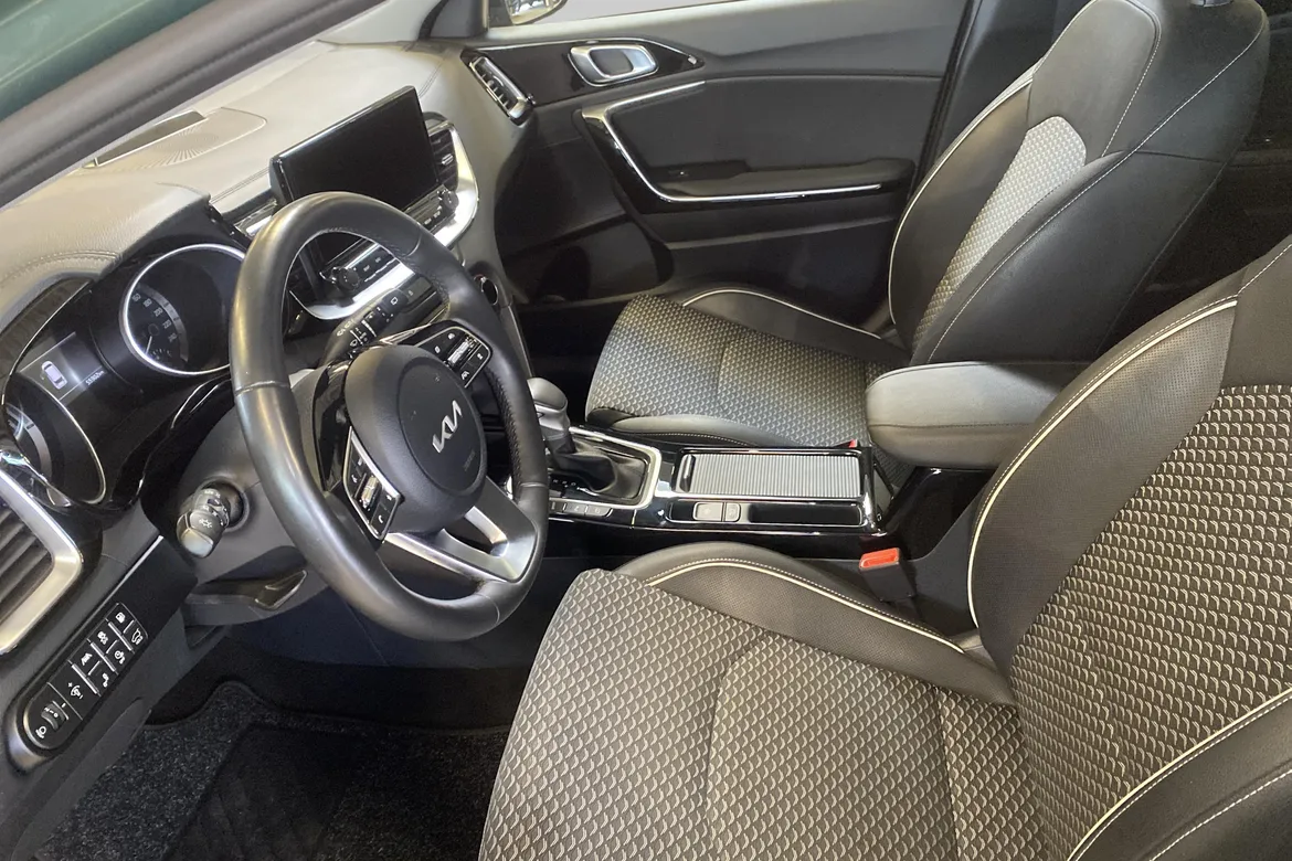 picture of a car