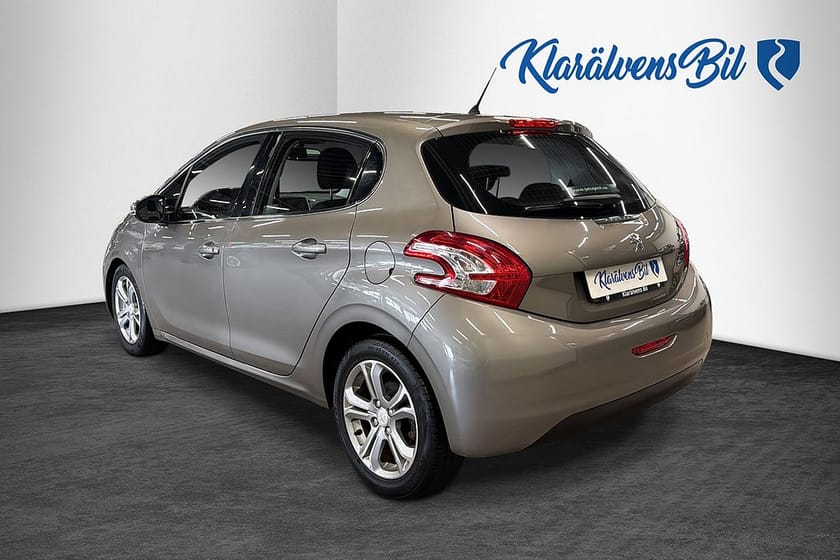 Bild 3 av Peugeot 208 5-dörrar 1.6 e-HDi 92 8v EGS (92hk) ACC Nybytt Kamrem