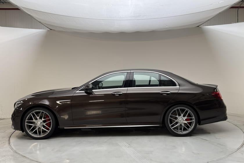 Bild 2 av Mercedes-Benz AMG E 63 S 4MATIC+ 4MATIC Sedan (612hk) Driver Package