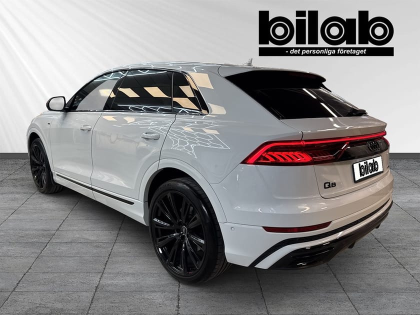 Bild 3 av Audi Q8 55 TFSI quattro V6 340hk mycket utrustning