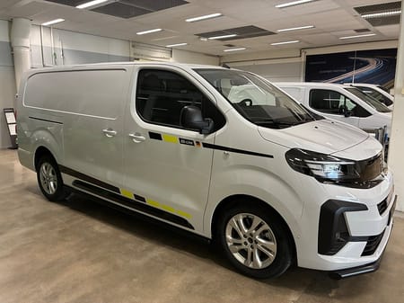 Opel Vivaro Panel Van Long L3 150 hk Diesel AT8 ELITE GS Line