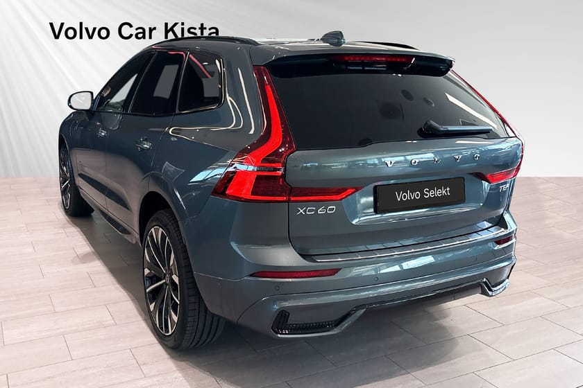 Bild 4 av Volvo XC60 T8 Ultra Dark Drag Luftfj Pano B/W HUD