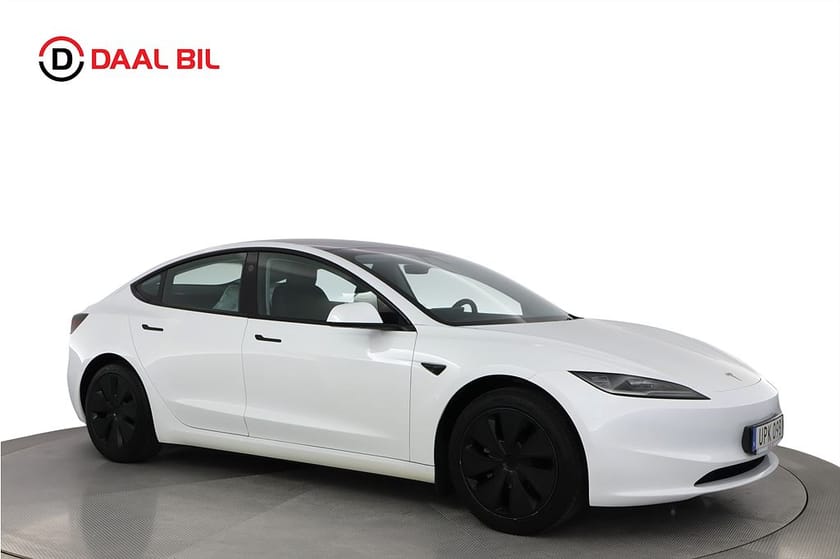Bild 4 av Tesla Model 3 STANDARD RANGE 283HK AUTOPILOT P-VÄRM B-KAM NAVI